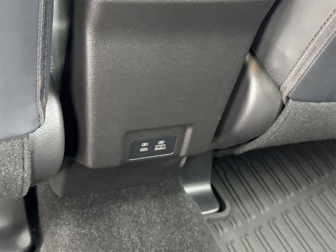 Used 2024 Mitsubishi Eclipse Cross SE image 11