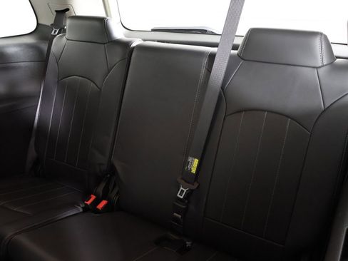 Used 2017 GMC Acadia Limited SLT image 34