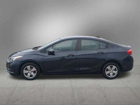 Used 2016 Chevrolet Cruze LS FWD image 3
