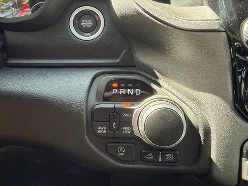 Used 2025 RAM 1500 Warlock AWD/4WD image 21