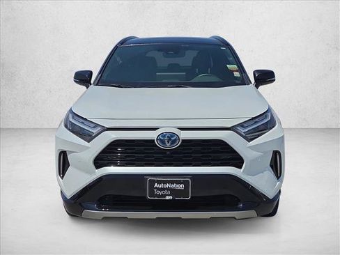 Used 2023 Toyota RAV4 XSE AWD/4WD image 2