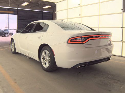 Used 2020 Dodge Charger SXT image 11