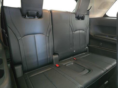 Used 2023 INFINITI QX60 Sensory w/ Vision Package image 12