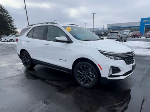 Certified 2024 Chevrolet Equinox RS image 2