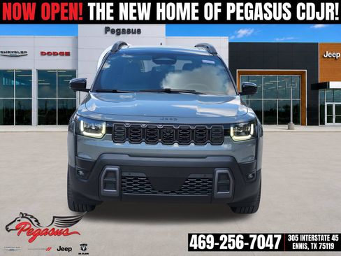 New 2026 Jeep Cherokee Overland w/ Trailer Tow Group AWD/4WD image 6
