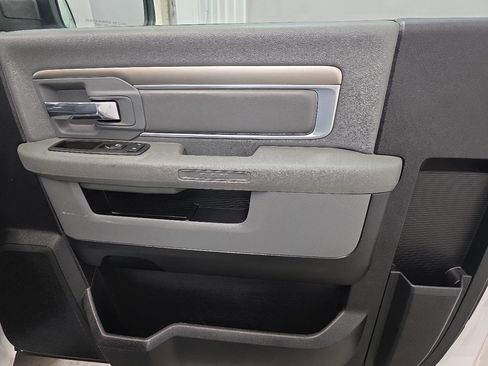 Used 2013 RAM 1500 Classic SLT image 30