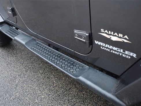 Used 2014 Jeep Wrangler Unlimited Sahara w/ Dual Top Group image 11