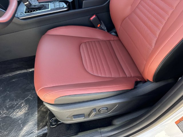 Certified 2026 Kia Sportage SX FWD image 14