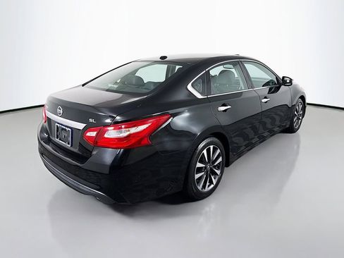 Used 2016 Nissan Altima 2.5 SL w/ 2.5 Technology w/LED Package FWD image 7