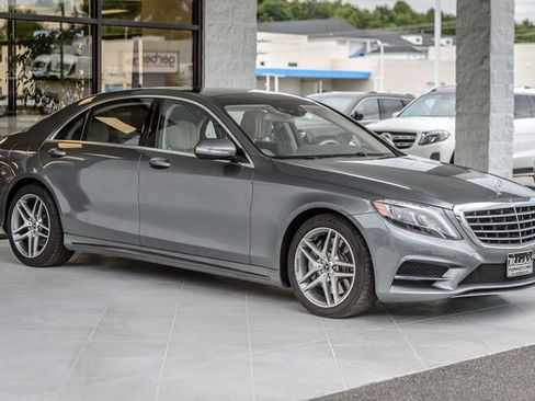 Used 2017 Mercedes-Benz S 550 4MATIC Sedan image 4