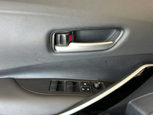 Certified 2025 Toyota Corolla XSE FWD image 14