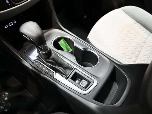 Used 2023 Chevrolet Equinox LT image 16