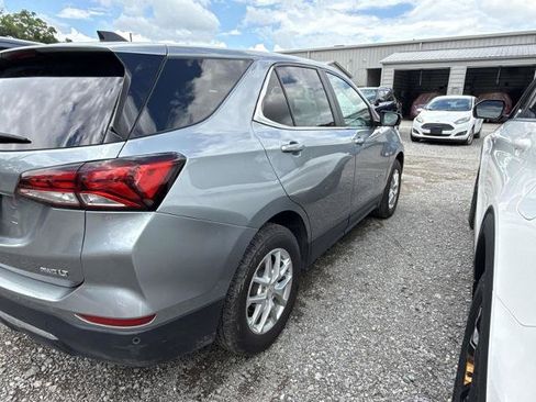 Used 2024 Chevrolet Equinox LT AWD/4WD image 4