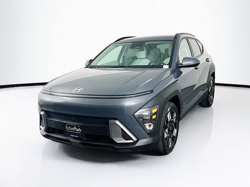 Used 2024 Hyundai Kona SEL FWD image 3