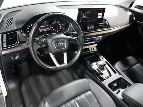 Used 2023 Audi Q5 2.0T Premium w/ Convenience Package AWD/4WD image 16
