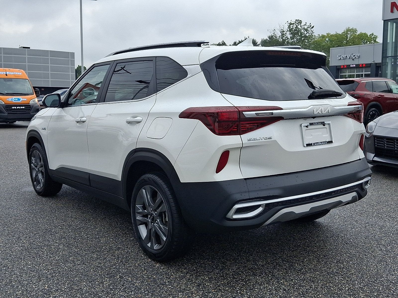 Used 2023 Kia Seltos S AWD/4WD image 4