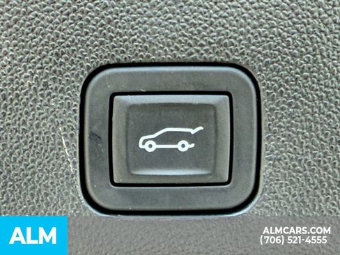 Used 2025 Chevrolet Tahoe LT AWD/4WD image 22