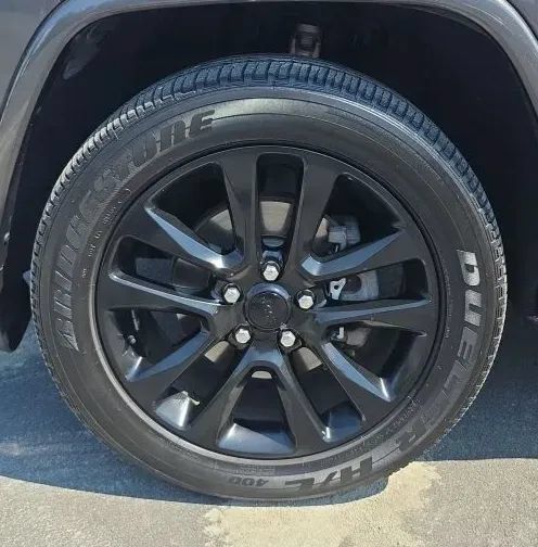 Used 2019 Jeep Grand Cherokee Altitude AWD/4WD image 54