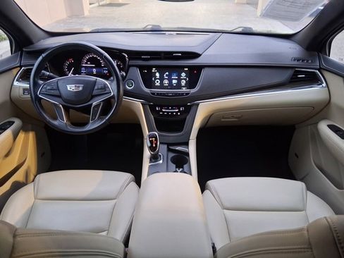 Used 2018 Cadillac XT5 Base image 7