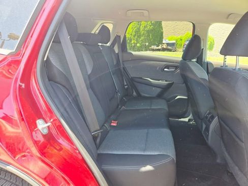 Used 2021 Nissan Rogue SV FWD image 17