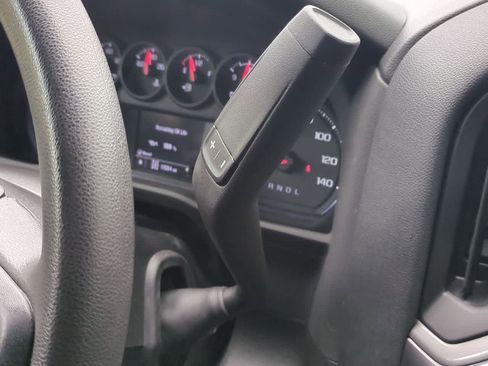 Used 2025 Chevrolet Silverado 1500 Custom Trail Boss AWD/4WD image 31