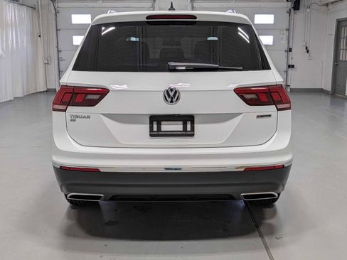 Used 2021 Volkswagen Tiguan SE image 8