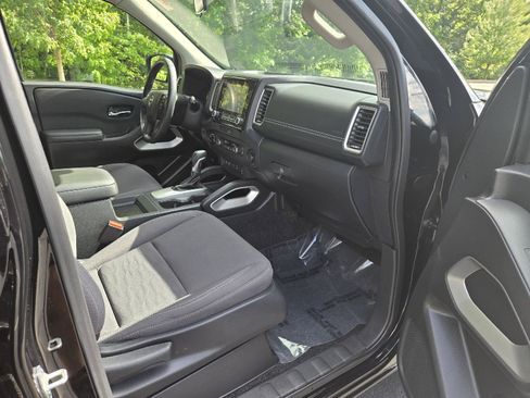 Used 2023 Nissan Frontier SV w/ SV Convenience Package AWD/4WD image 21