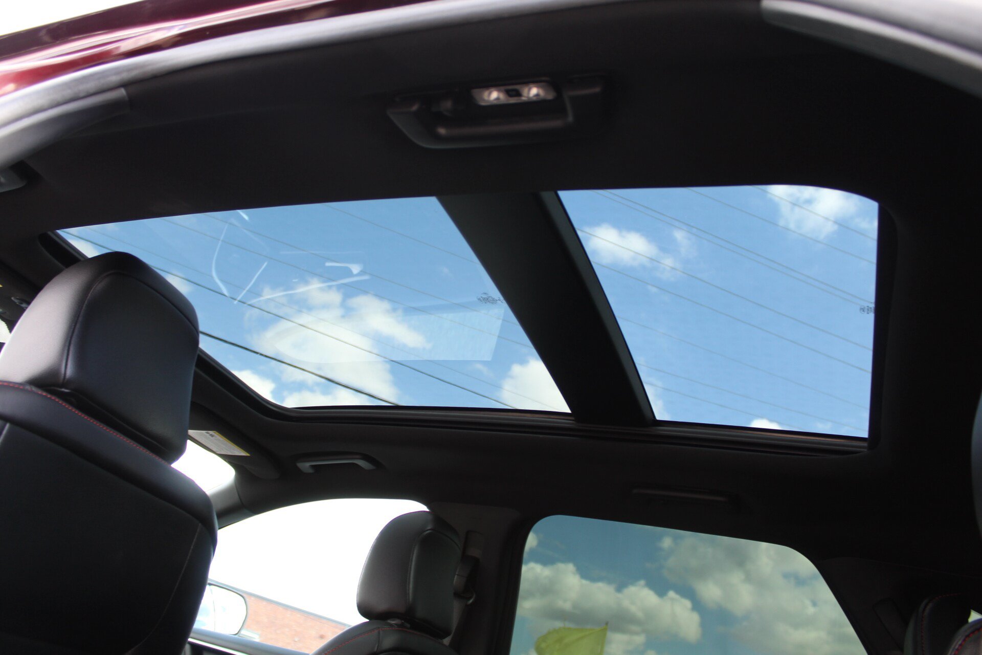 Used 2021 Ford Edge ST-Line FWD image 42