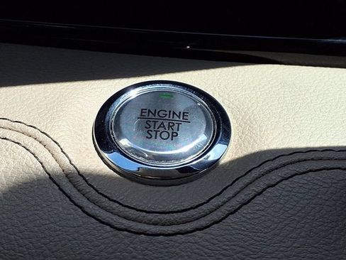 Used 2023 Lincoln Navigator Reserve RWD image 14