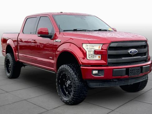 Used 2017 Ford F150 Lariat w/ Equipment Group 502A Luxury AWD/4WD image 3