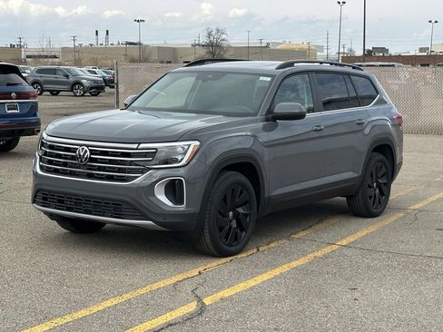 New 2026 Volkswagen Atlas SE AWD/4WD image 1