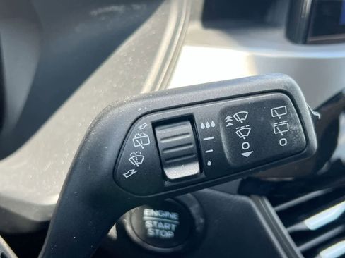 Used 2023 Ford Escape Active AWD/4WD image 25