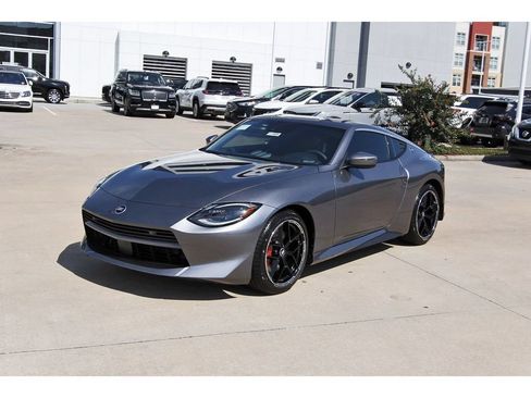 New 2027 Nissan Z Performance RWD image 2