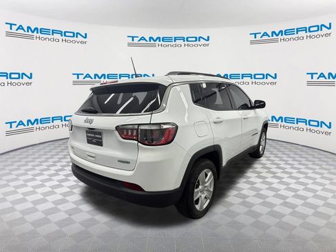 Used 2022 Jeep Compass Latitude FWD image 5