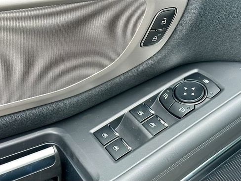 New 2026 Ford Expedition Active image 13