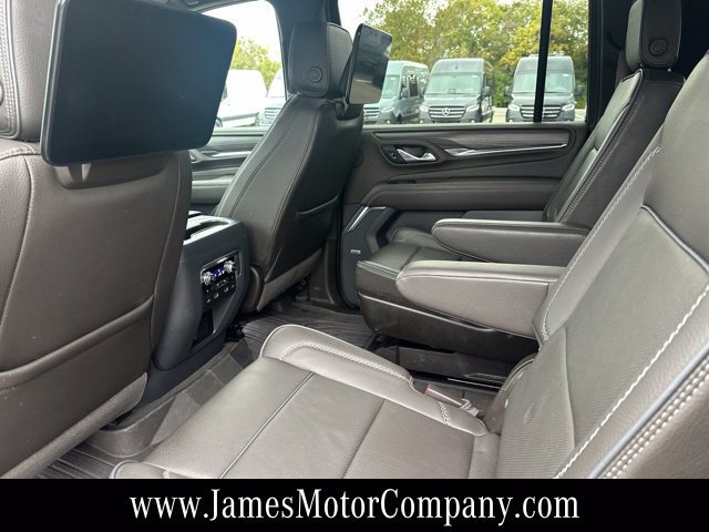 Used 2024 GMC Yukon XL Denali AWD/4WD image 12