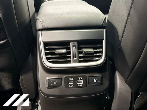 Used 2023 Subaru Outback Limited AWD/4WD image 28