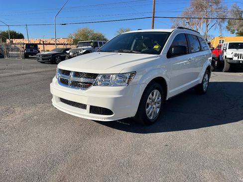 Used 2018 Dodge Journey SE image 11
