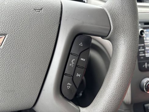 Used 2014 Chevrolet Traverse LS FWD image 20