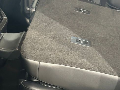 Used 2019 Ford Edge Titanium AWD/4WD image 46