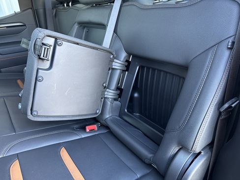 Used 2024 GMC Sierra 1500 AT4 w/ Technology Package image 26