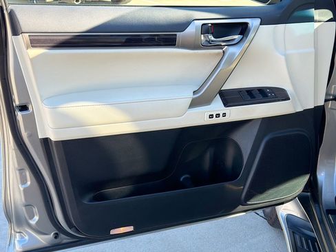 Used 2021 Lexus GX 460 Premium image 19