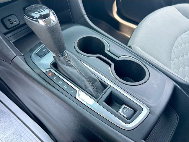 Used 2018 Chevrolet Equinox LS AWD/4WD image 17