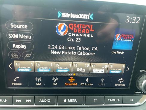 Used 2025 Nissan Rogue SV image 9