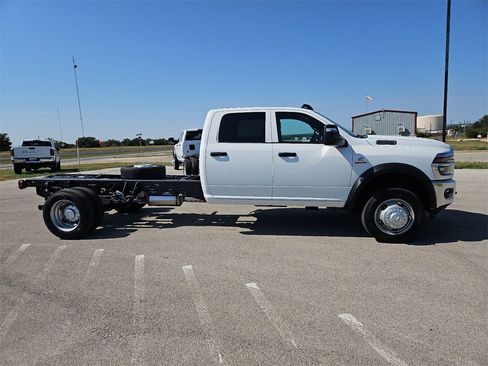 New 2026 RAM 5500 Tradesman w/ Chrome Appearance Group image 8