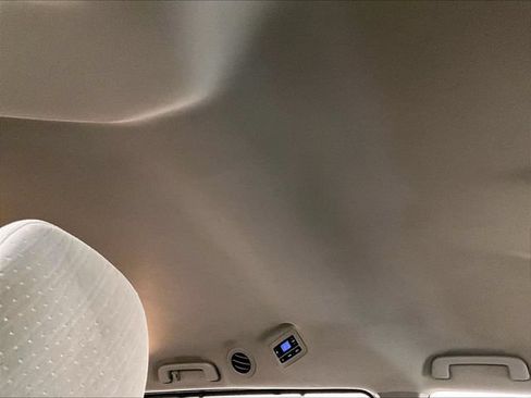 Used 2018 Toyota Sienna LE FWD image 22