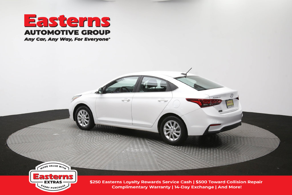 Used 2022 Hyundai Accent SEL FWD image 63