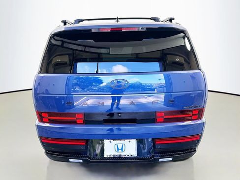 Used 2025 Hyundai Santa Fe Calligraphy AWD/4WD image 6