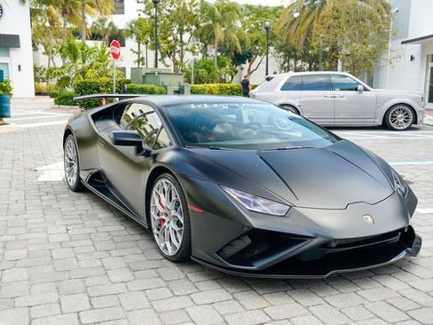 Used 2022 Lamborghini Huracan EVO RWD image 39