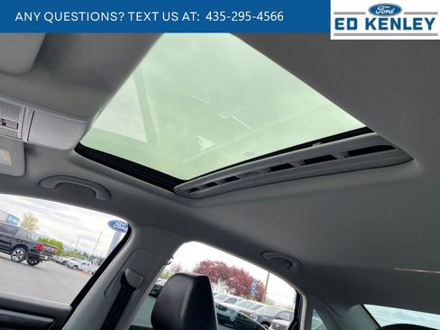 Used 2018 Volkswagen Passat 2.0T SEL Premium FWD image 6